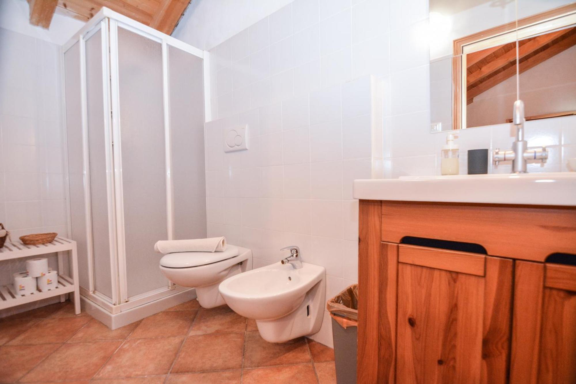 Agritur Airone Bed & Camping Levico Terme Bilik gambar