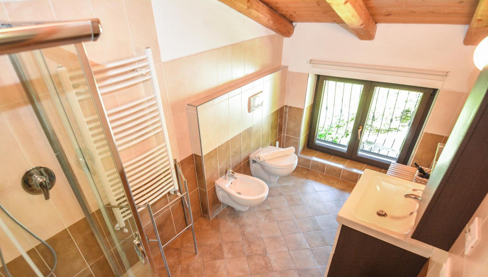 Agritur Airone Bed & Camping Levico Terme Bilik gambar